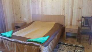 Гостиница Меридиан Домбай Стандартный двухместный номер с 2 отдельными кроватями и видом на горы-3